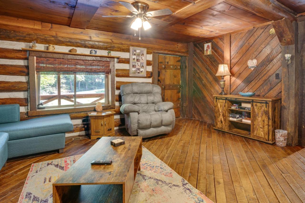 French Lick Getaway With Deck, Grill And Fire Pit! Villa ภายนอก รูปภาพ