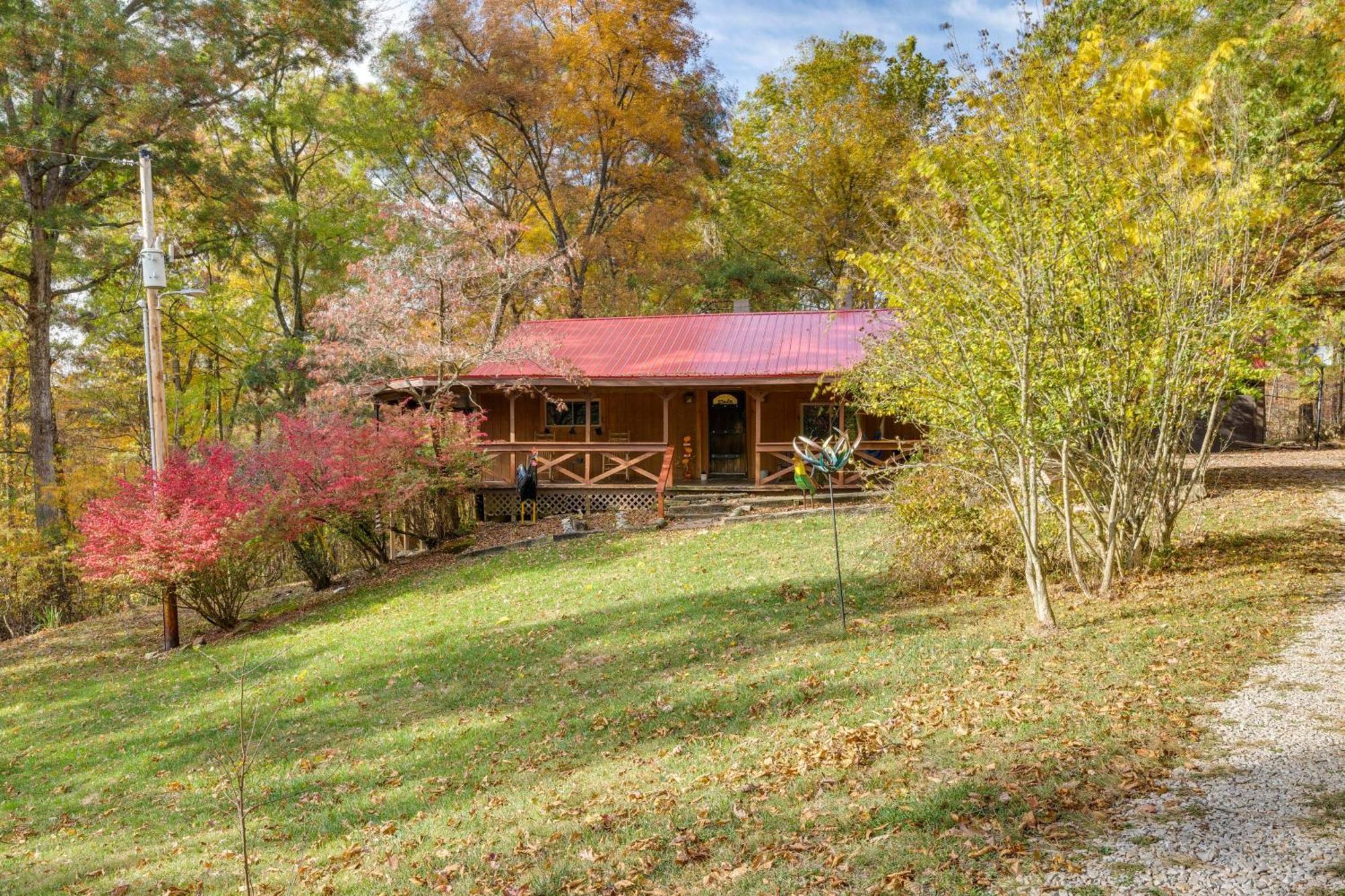 French Lick Getaway With Deck, Grill And Fire Pit! Villa ภายนอก รูปภาพ