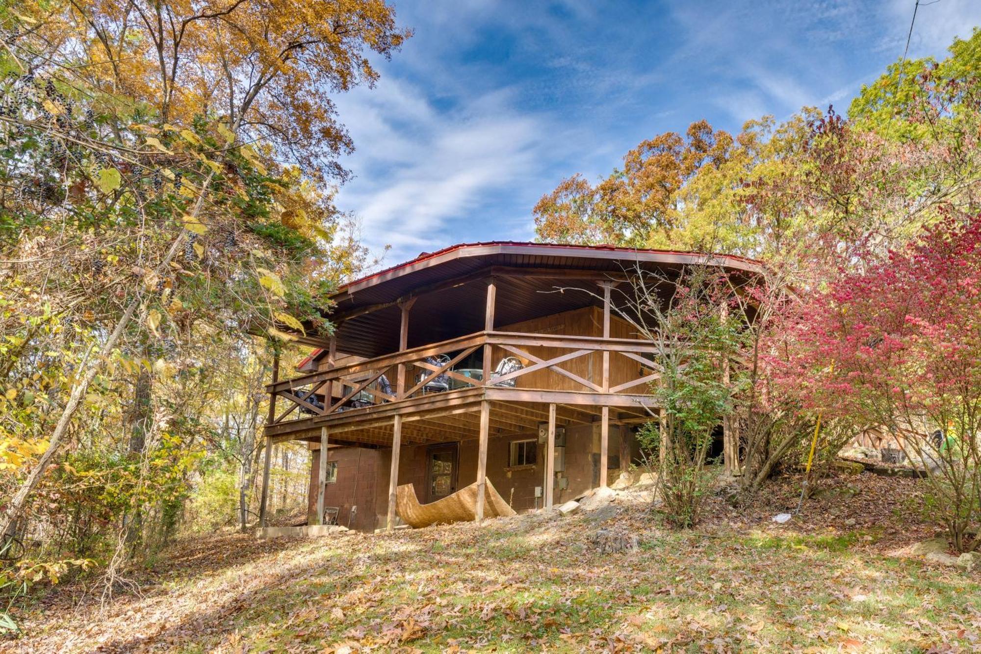 French Lick Getaway With Deck, Grill And Fire Pit! Villa ภายนอก รูปภาพ